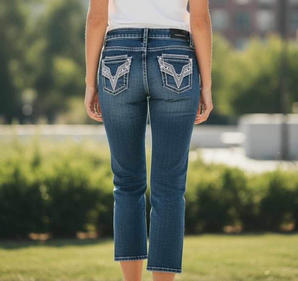 💥Vigoss Women's Dark Blue Cropped Jeans - Picture 2 of 7